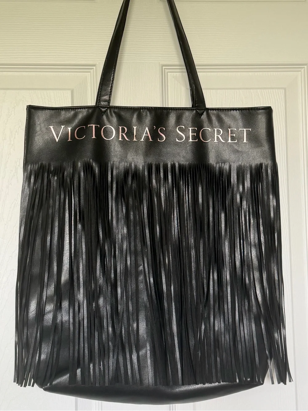 VICTORIA’S SECRET Flirty Fringe Tote Bag Black Faux Leather Limited Edition